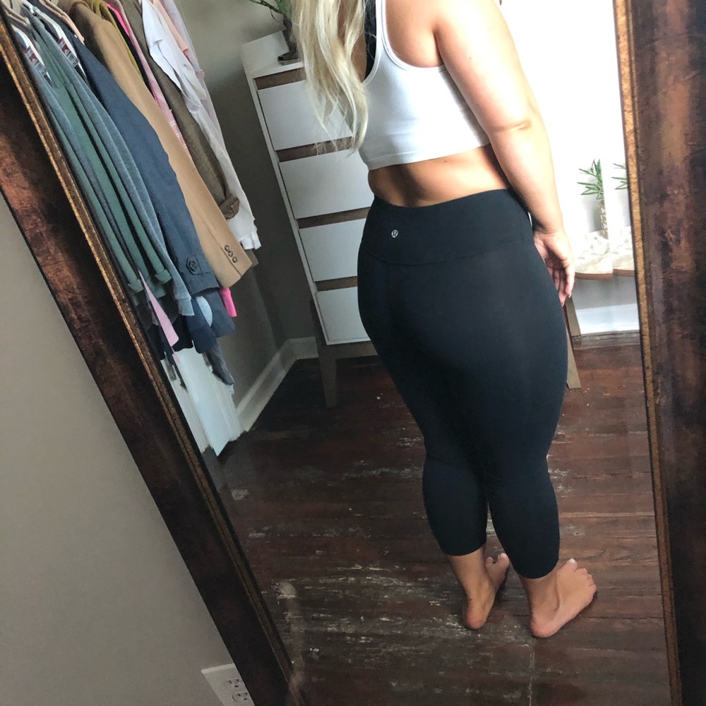 ✨Lululemon Leggings 4✨ - Picture 6 of 10